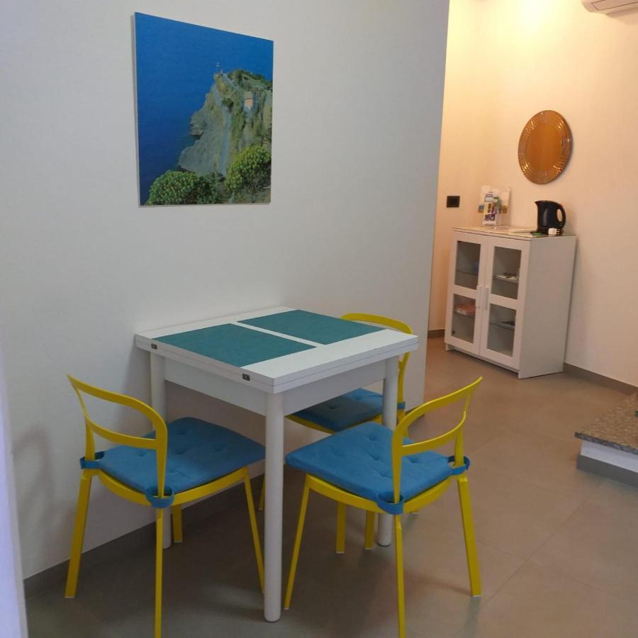 Il Patio Hotel Manarola Luaran gambar